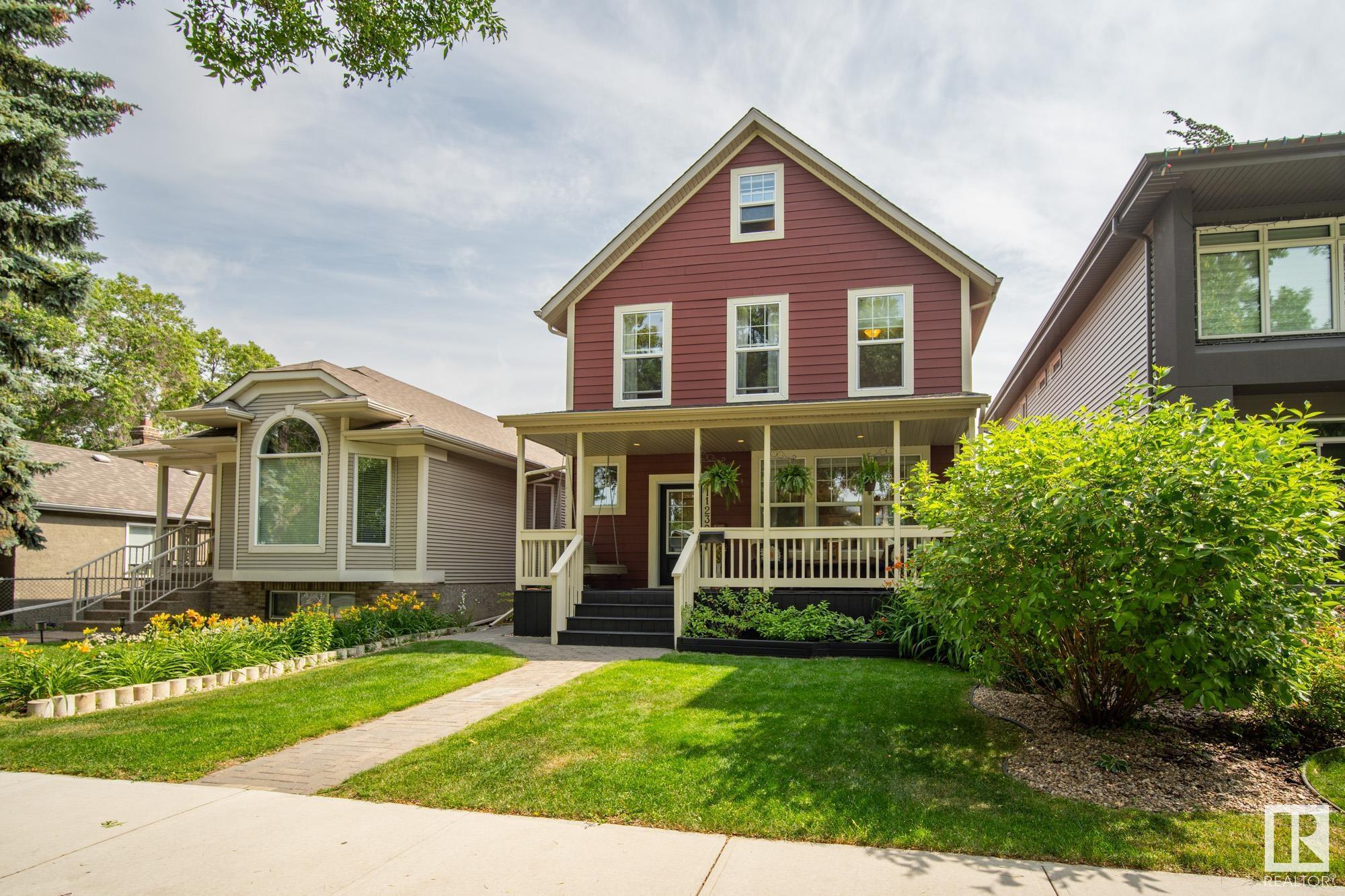 11239 67 Street NW  Edmonton AB T5B 1K9 photo