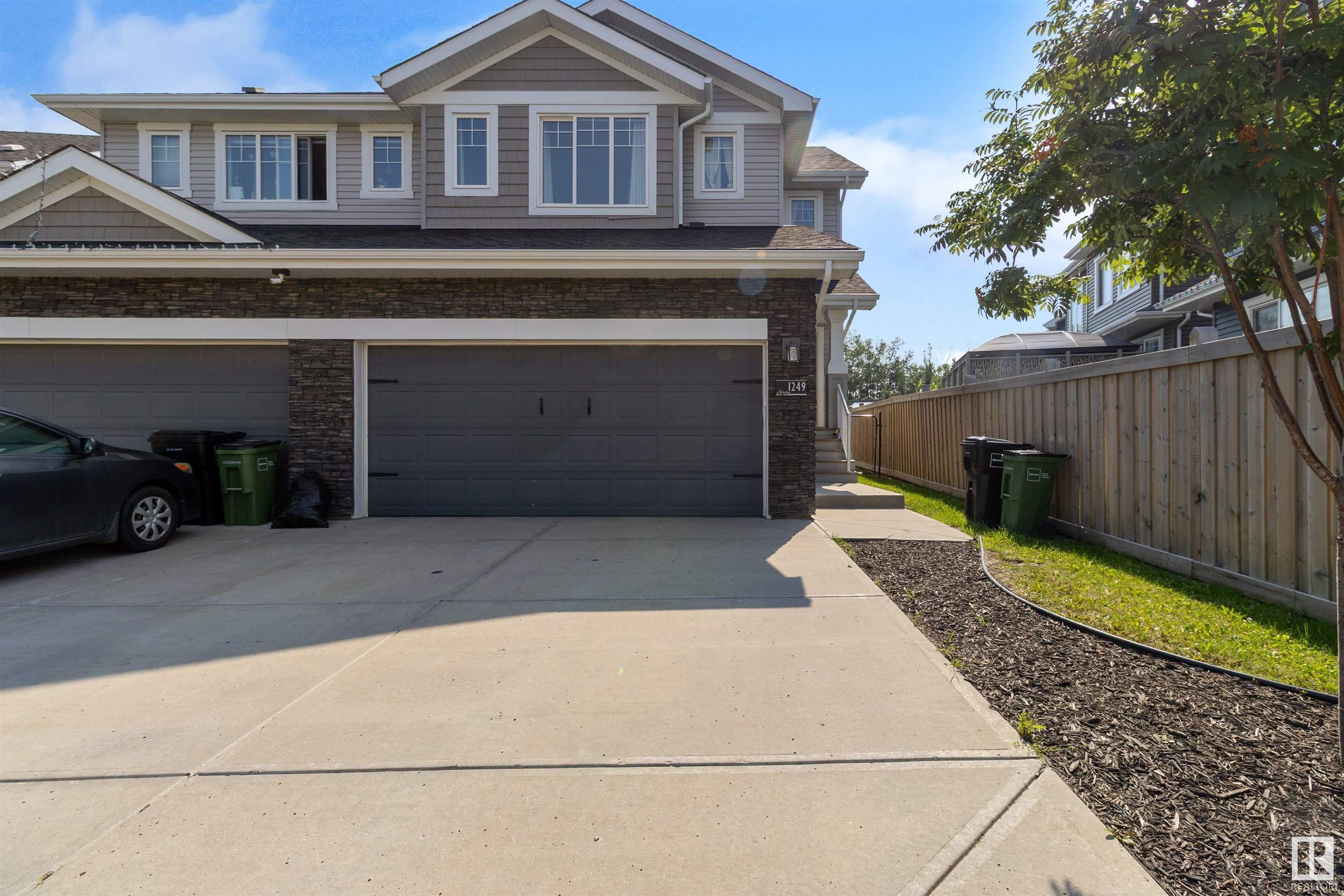 1249 Starling Drive NW  Edmonton AB T5S 0K4 photo