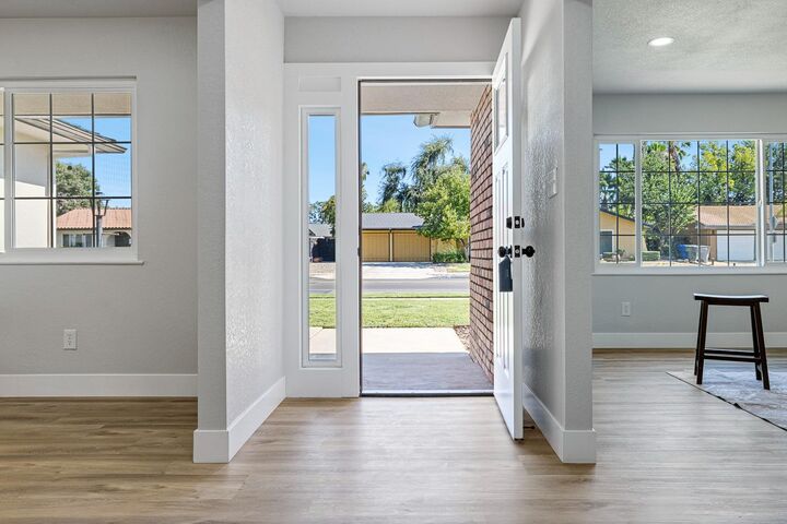 Property Photo:  3078 W Barstow Avenue  CA 93711