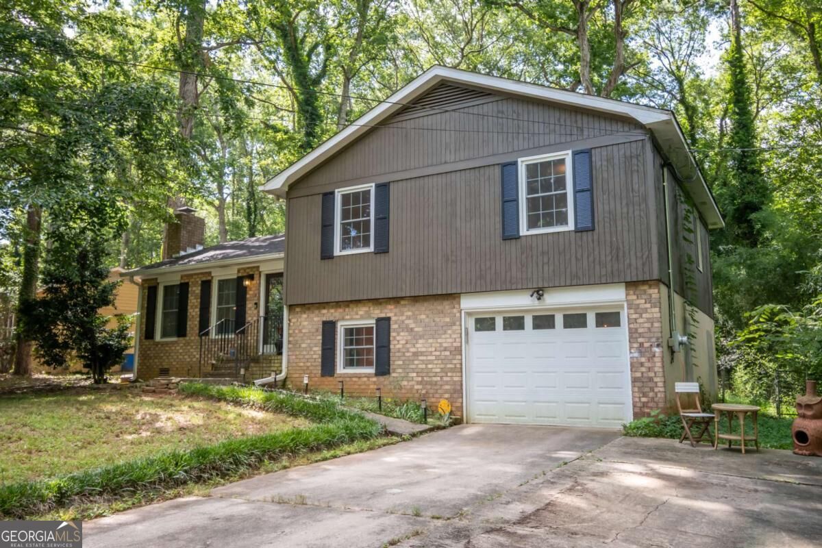 Property Photo:  210 Tall Tree Road  GA 30606 