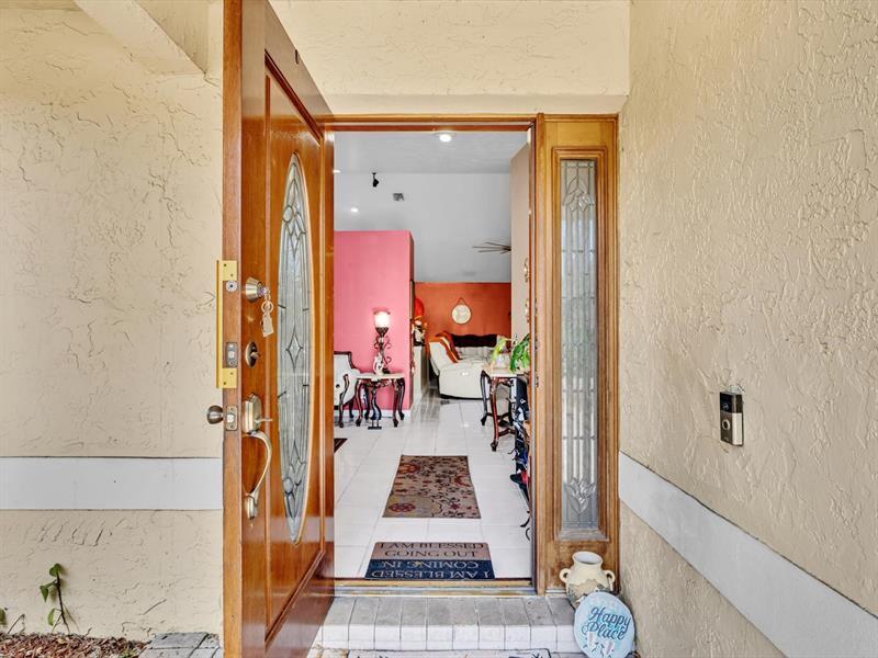 Property Photo:  4855 NW 50th St  FL 33073 