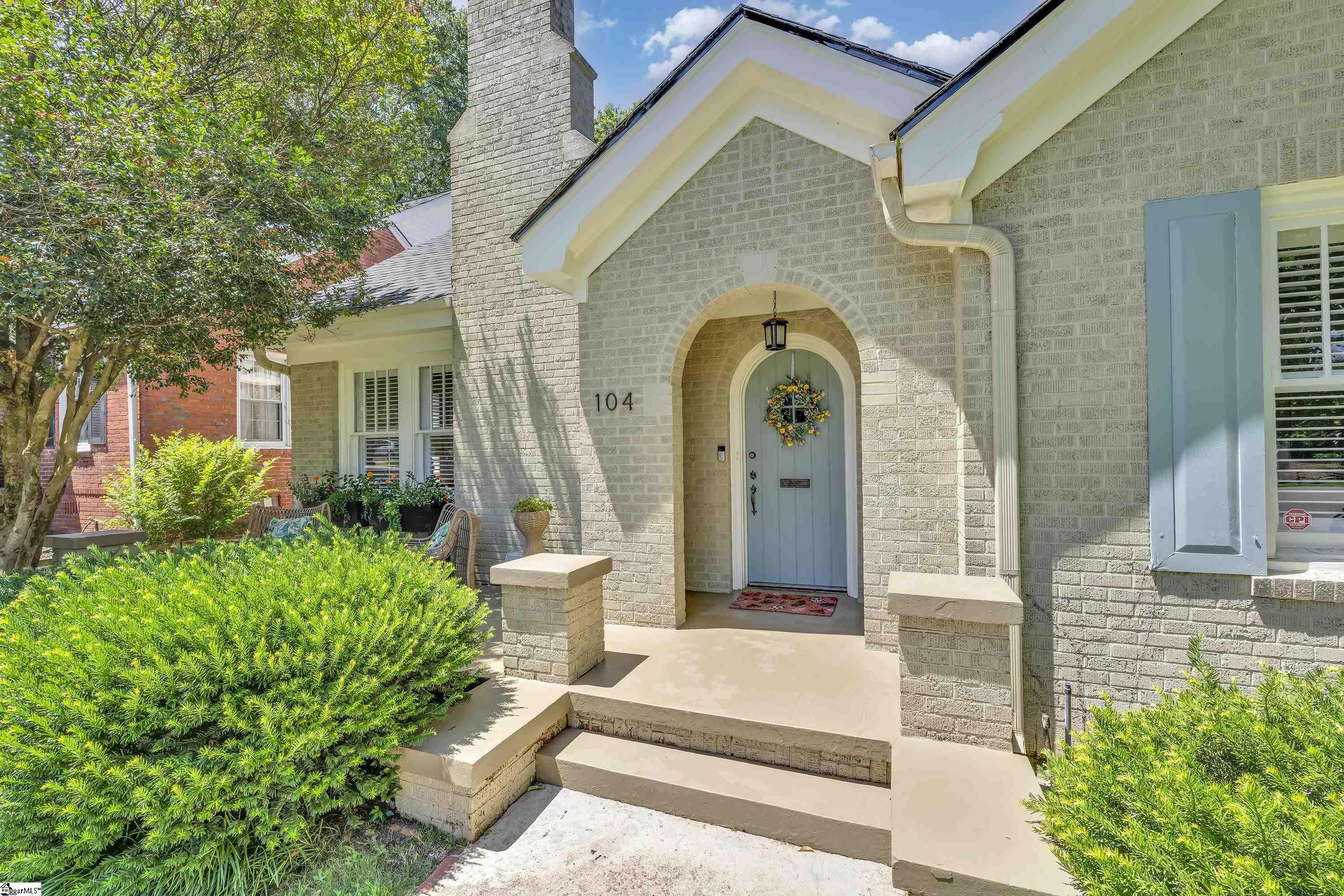 Property Photo:  104 Ponce De Leon Drive  SC 29605 