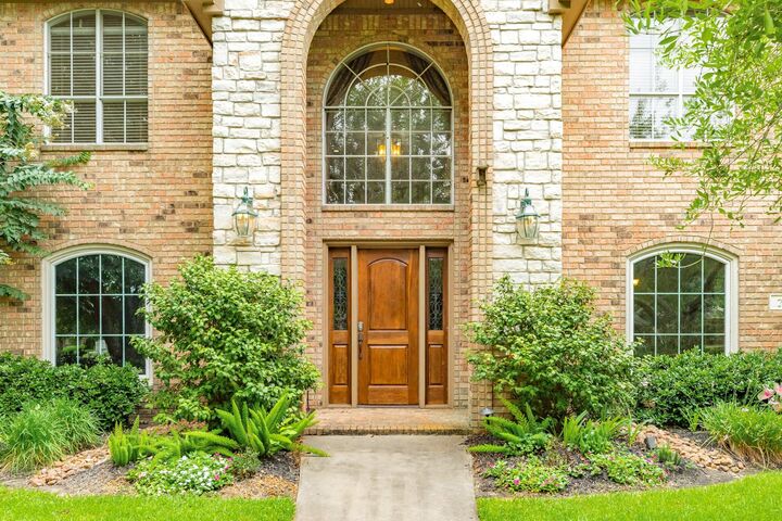 Property Photo:  71 Rosewood Street  TX 77566 