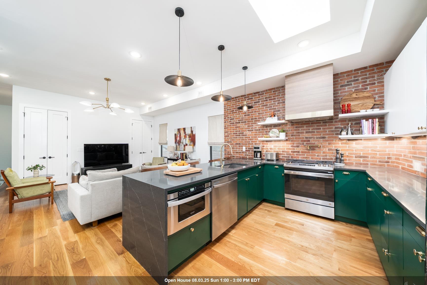Property Photo: 72 Lincoln St 2 NJ 07307