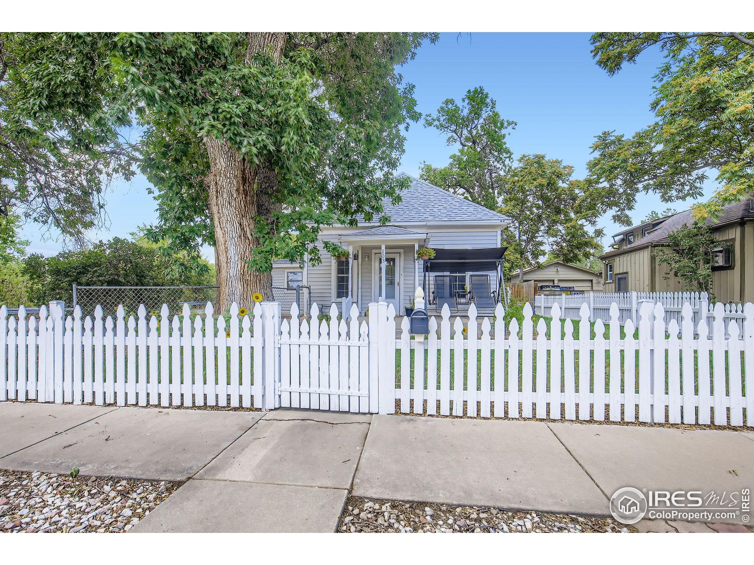 Property Photo: 103 E 12th St CO 80537