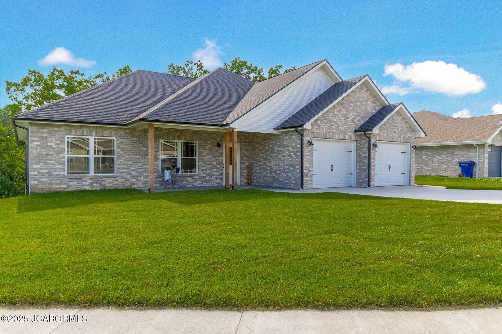 Property Photo: 962 Cochise Drive MO 65043