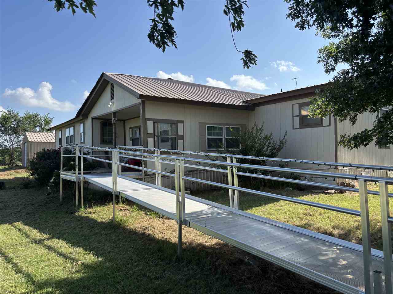 Property Photo: 937 Cox City Rd OK 73082