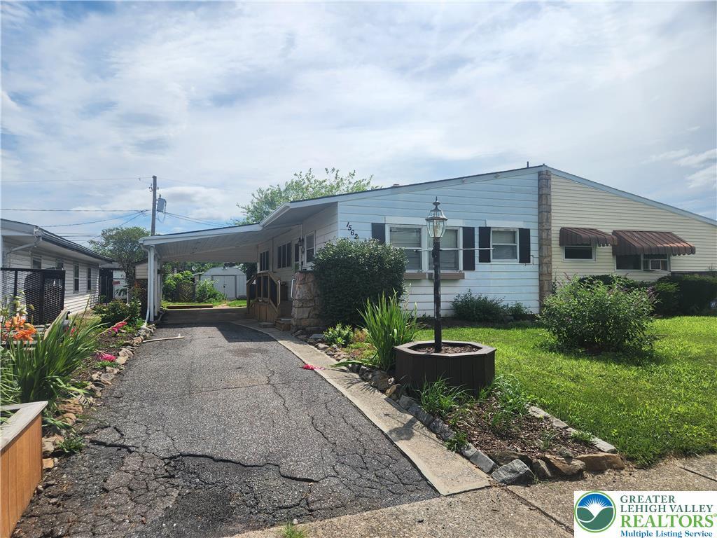 1562 Elayne Street  Bethlehem City PA 18017 photo
