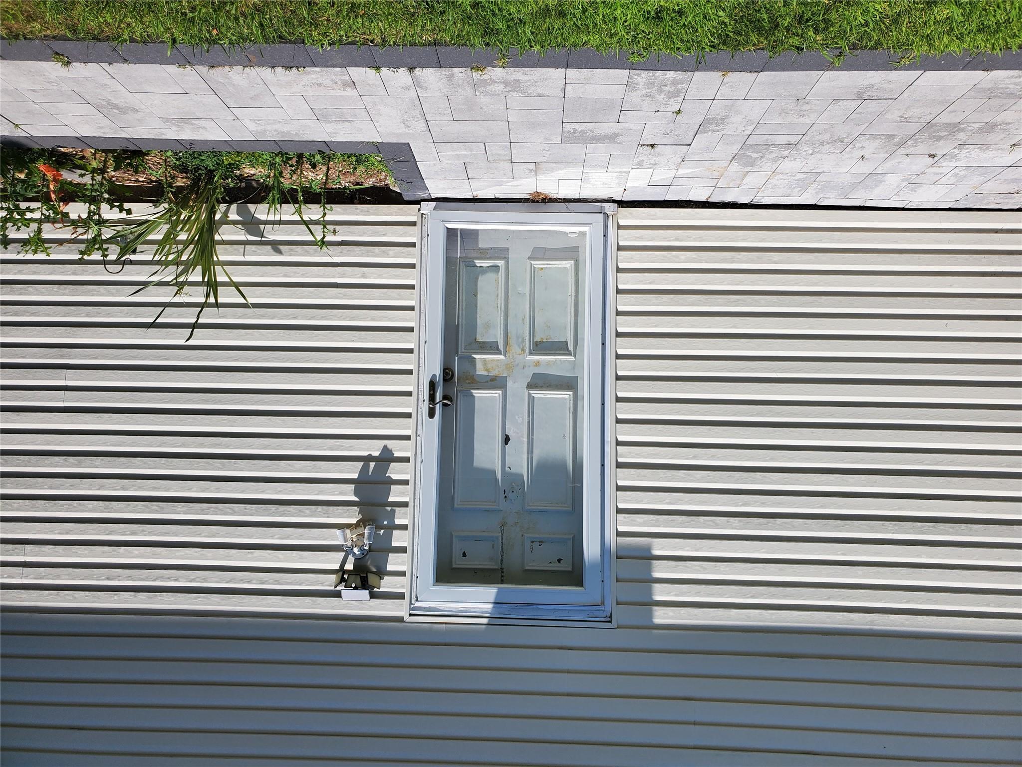 Property Photo:  46 Sunrise Avenue  NY 11757 