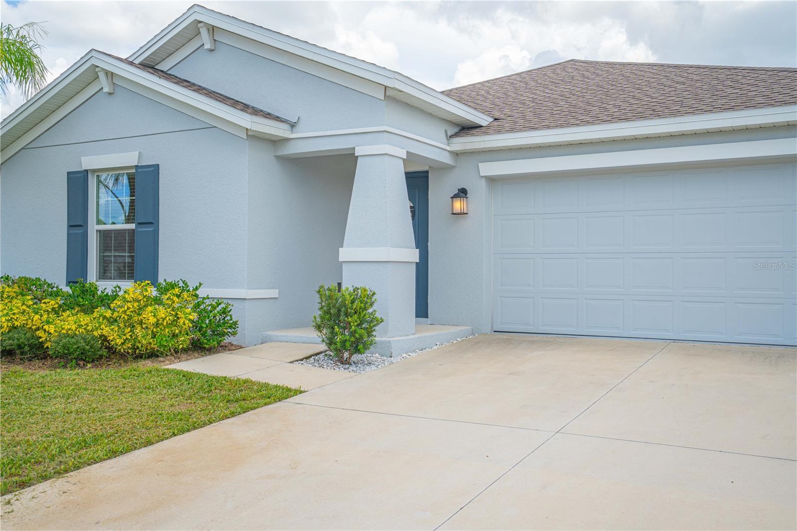 Property Photo: 2049 Freemark Street FL 32764