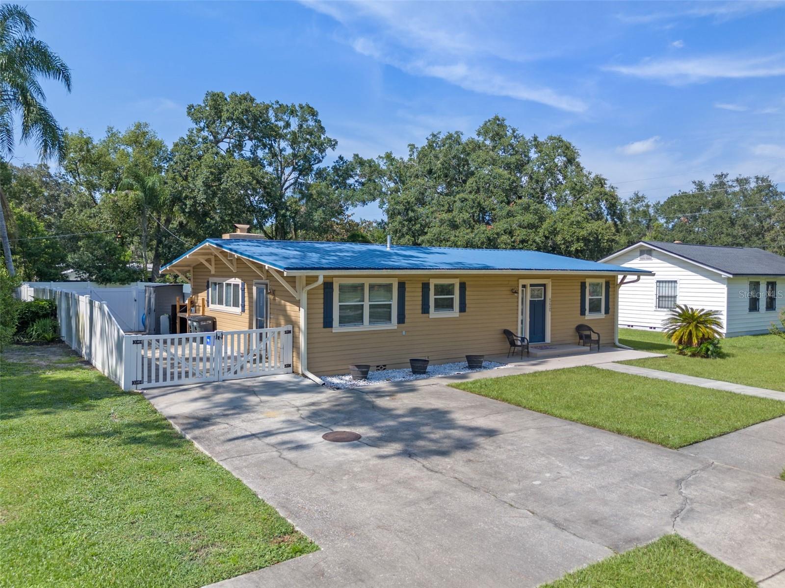 Property Photo:  550 Plumosa Drive  FL 32771 
