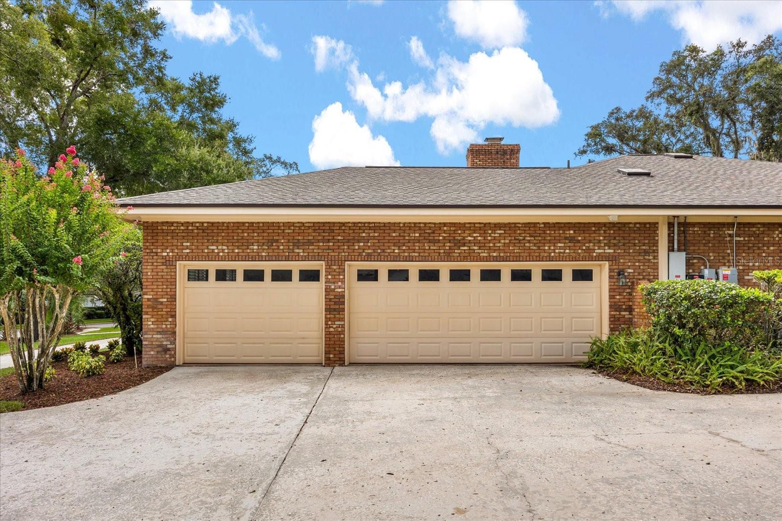 Property Photo: 205 N Sweetwater Cove Boulevard FL 32779