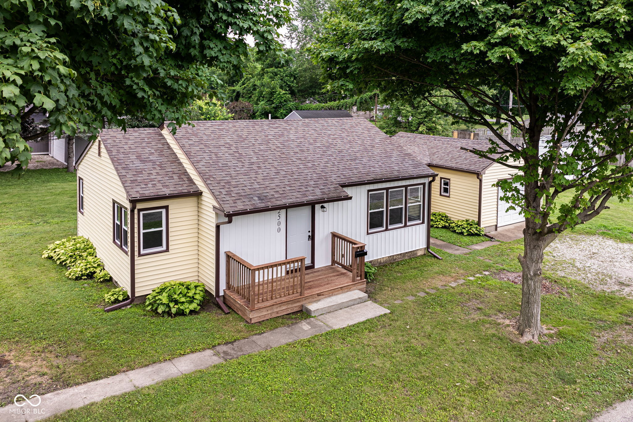 Property Photo:  2500 S N Street  IN 46036 