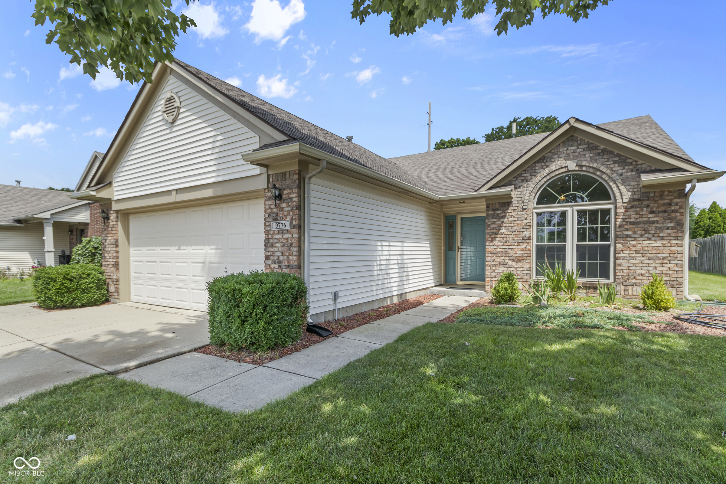 Property Photo:  9776 Overcrest Drive  IN 46037 