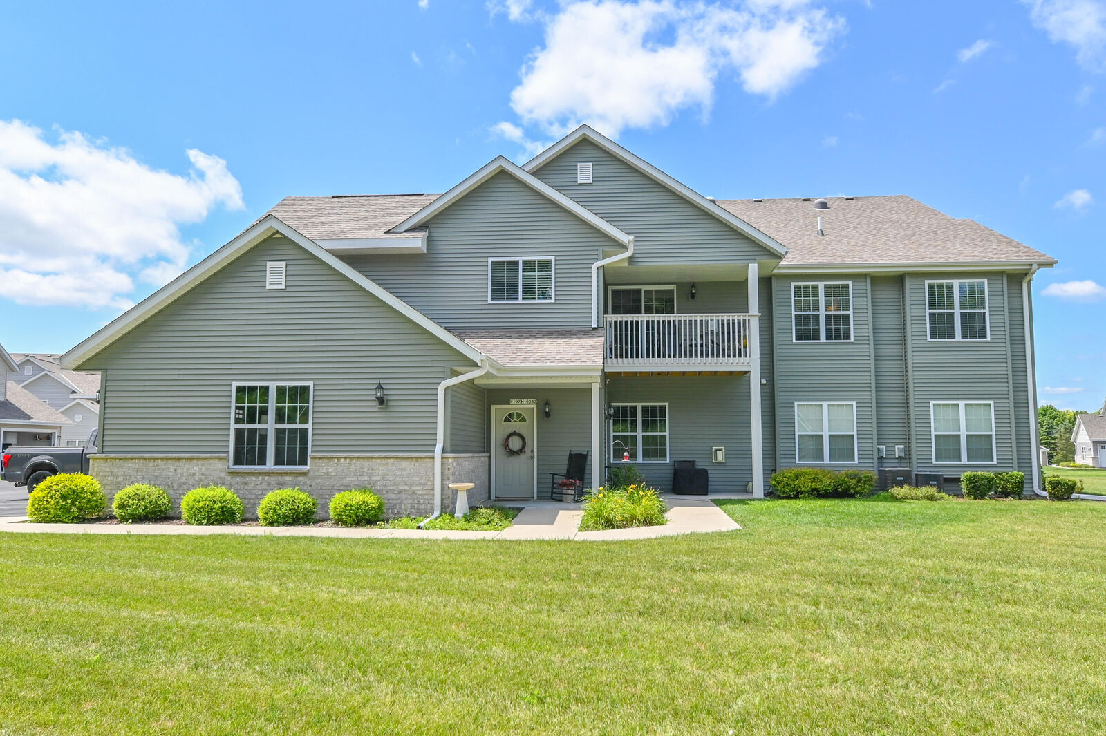 Property Photo: W197n16942 Stonewall Dr WI 53037