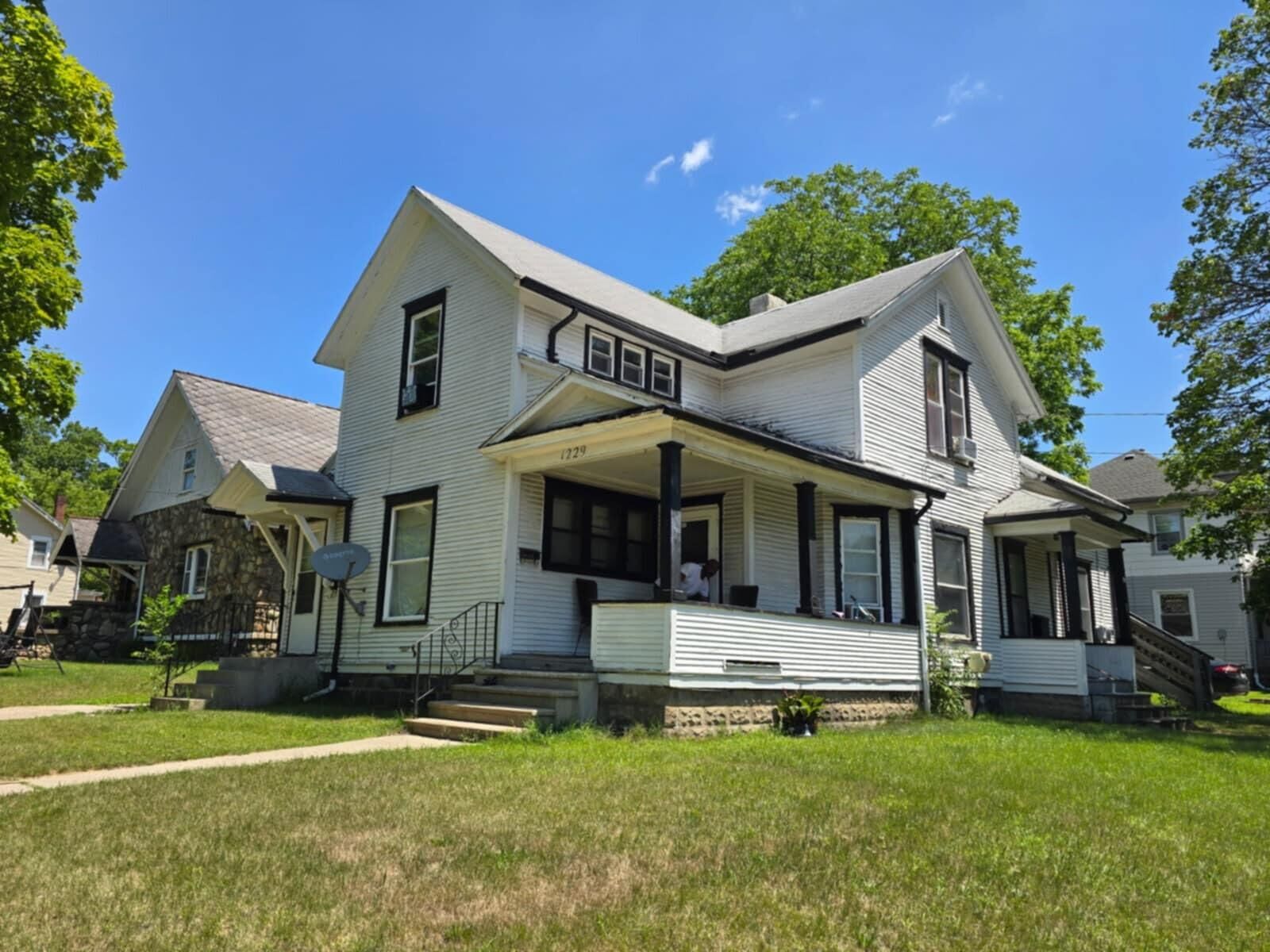 Property Photo: