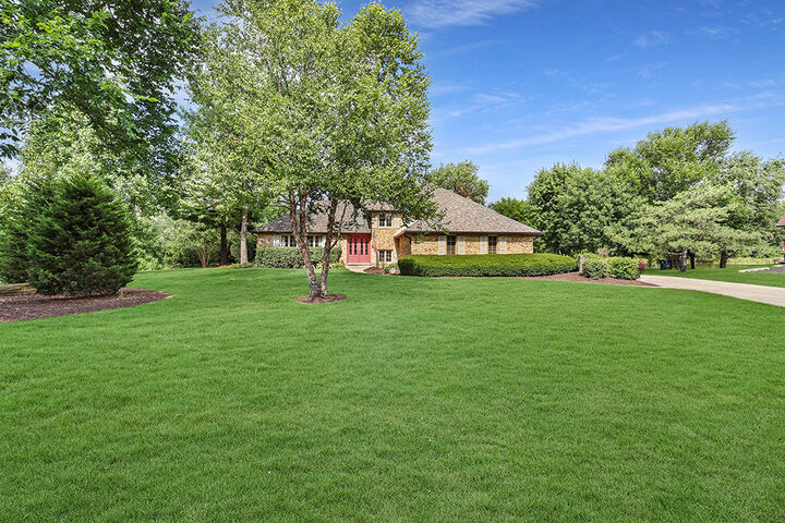Property Photo: 14562 S Hawthorne Court IL 60491