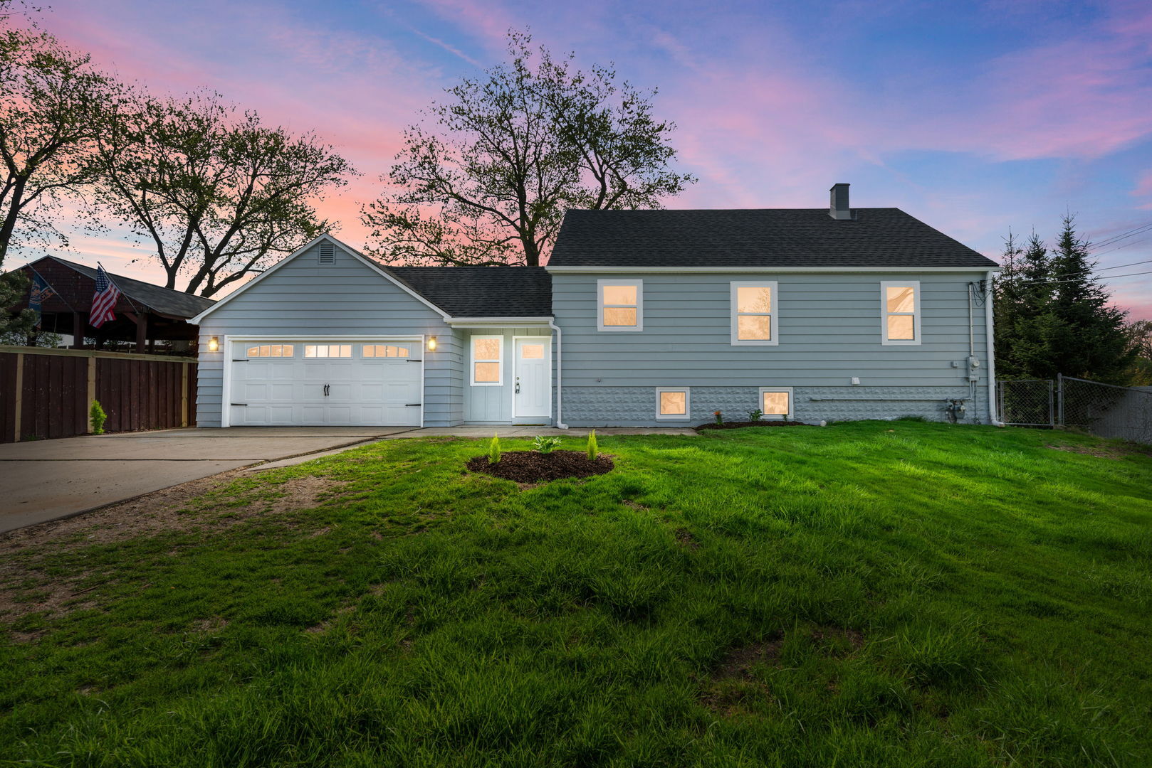 Property Photo:  9048 Oneill Drive  IL 60527 