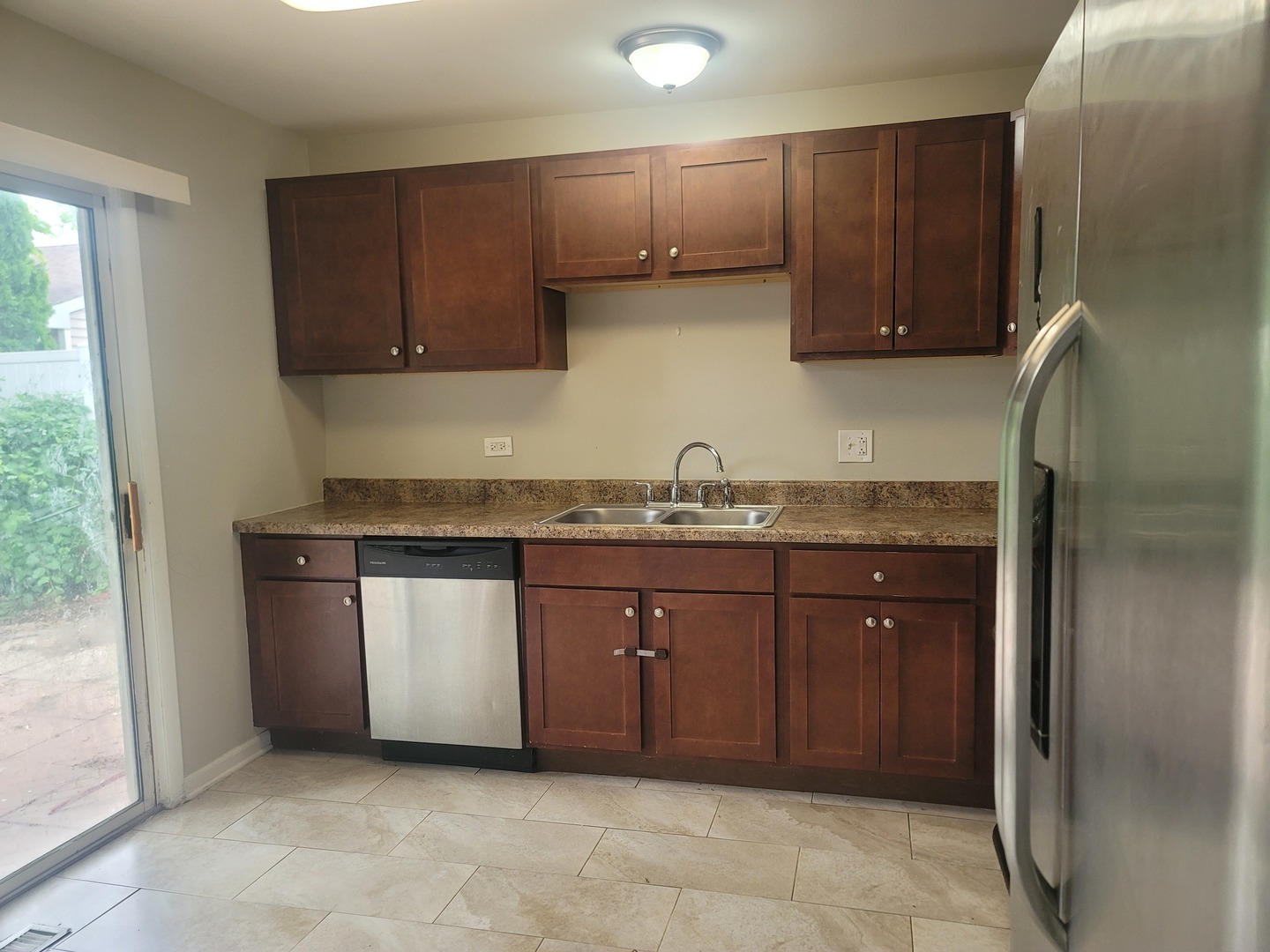 Property Photo: 248 Waverly Drive IL 60120