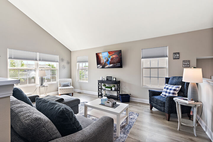 Property Photo: 1918 S Austrian Pine Street IL 60441