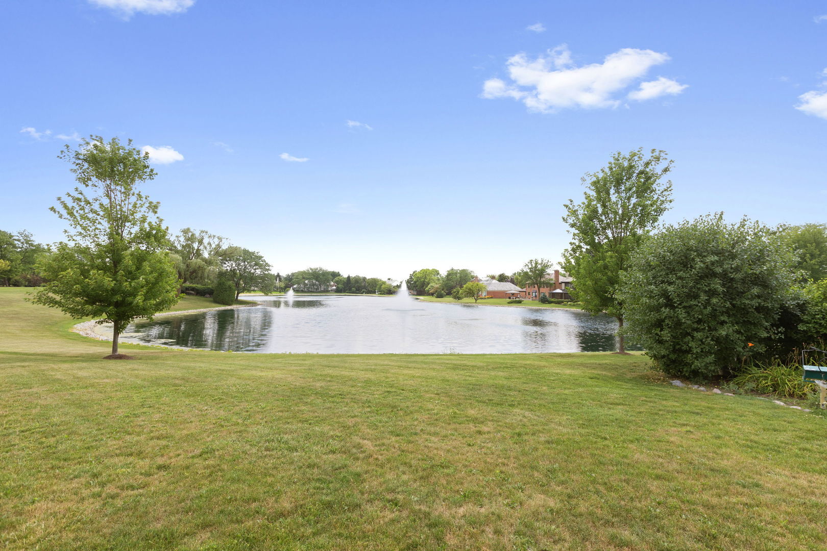 Property Photo: 2523 Osage Drive IL 60026