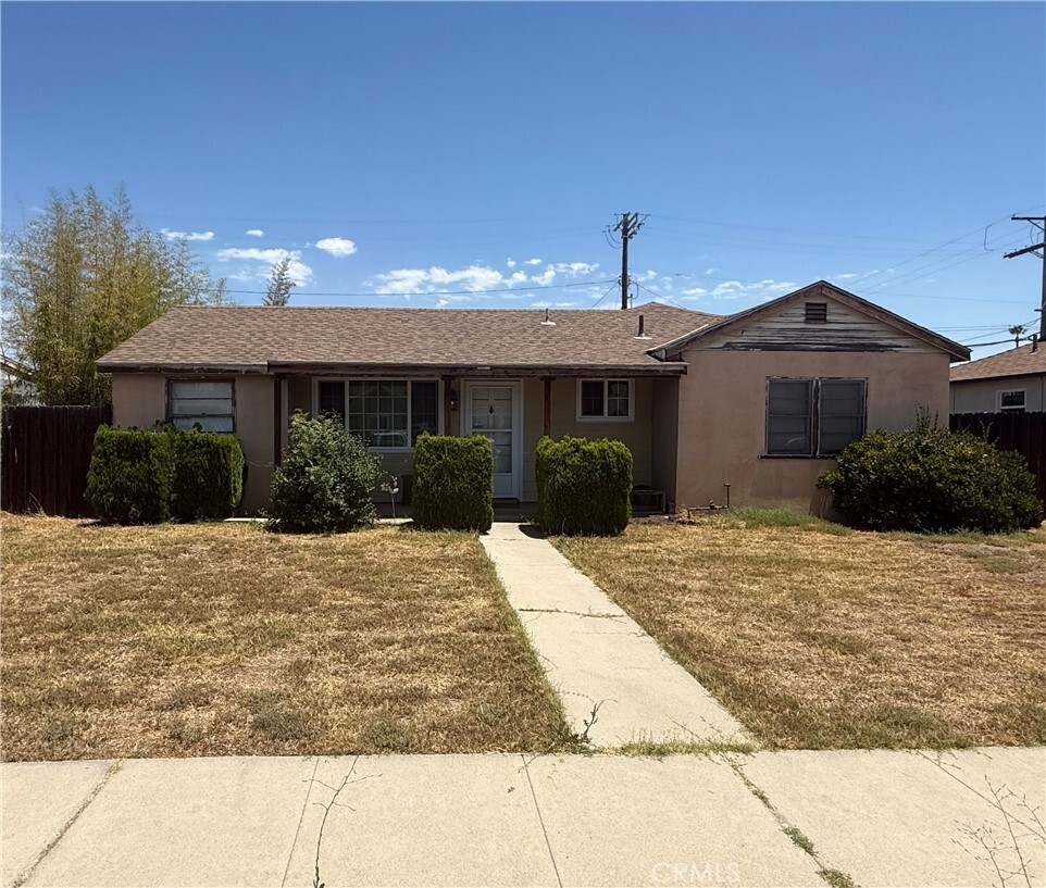 Property Photo: 7008 Aura Avenue CA 91335