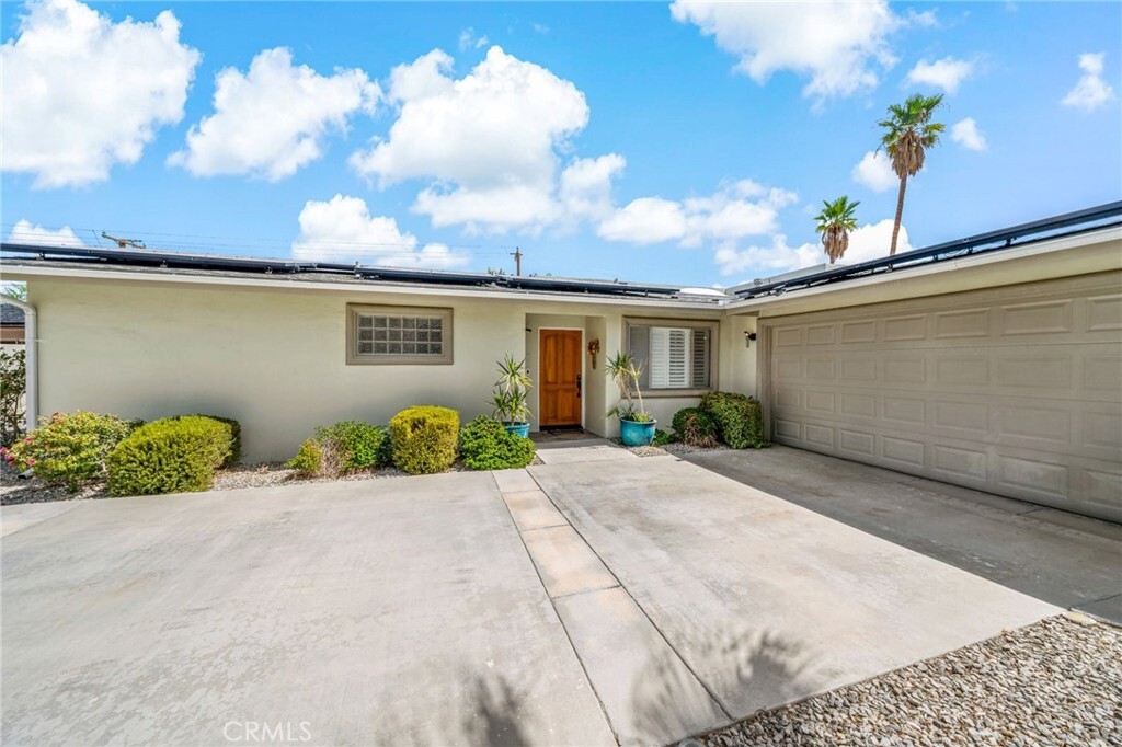 Property Photo:  39004 Knoll View Circle  CA 92234 