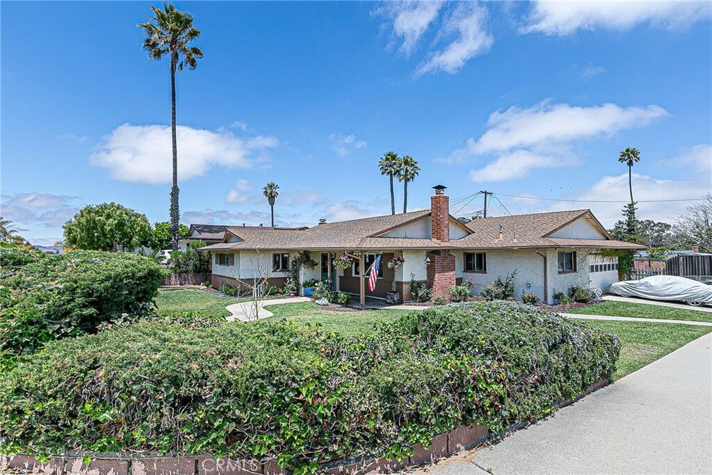 Property Photo:  271 Ross Lane  CA 93455 