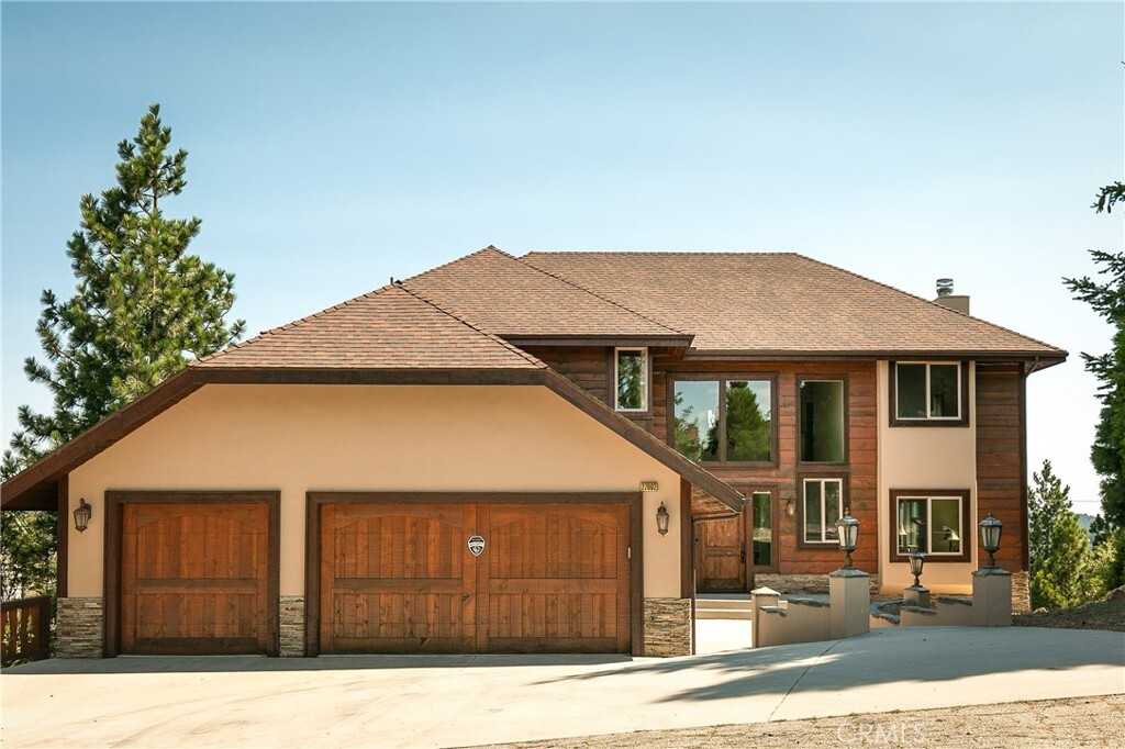 Property Photo: 27692 Caribou Drive CA 92352