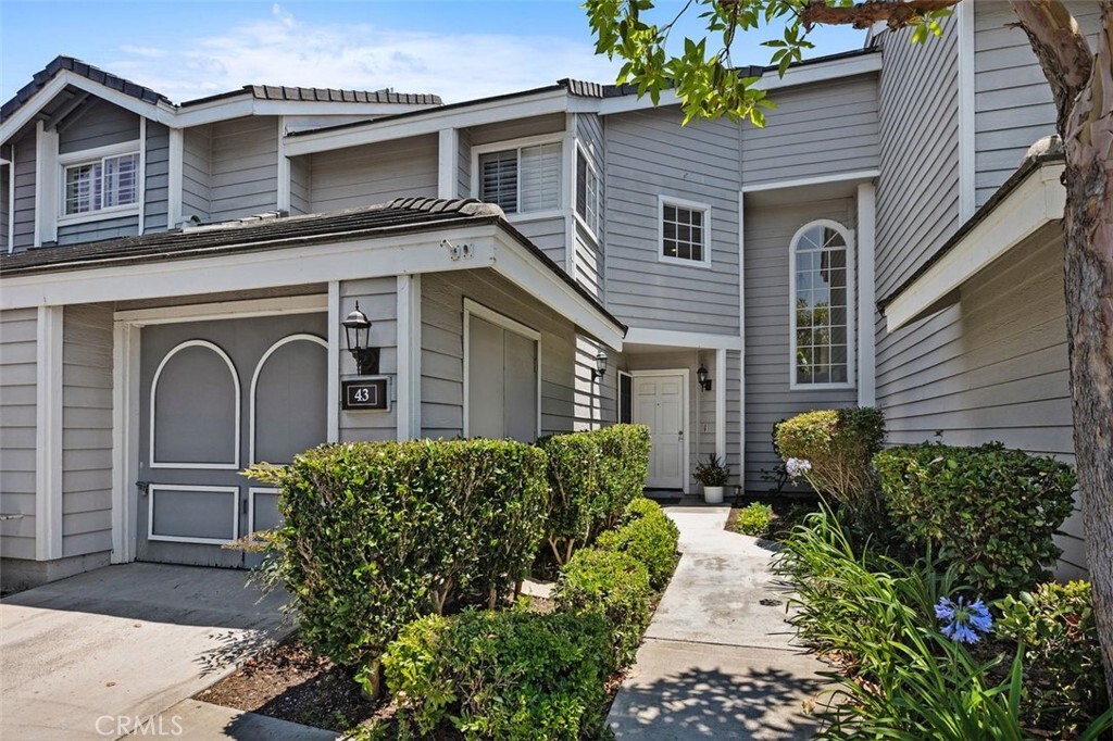 Property Photo: 43 Pemberton Place CA 92677
