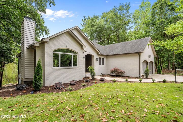 Property Photo:  101 Marshview Road  NC 28443 