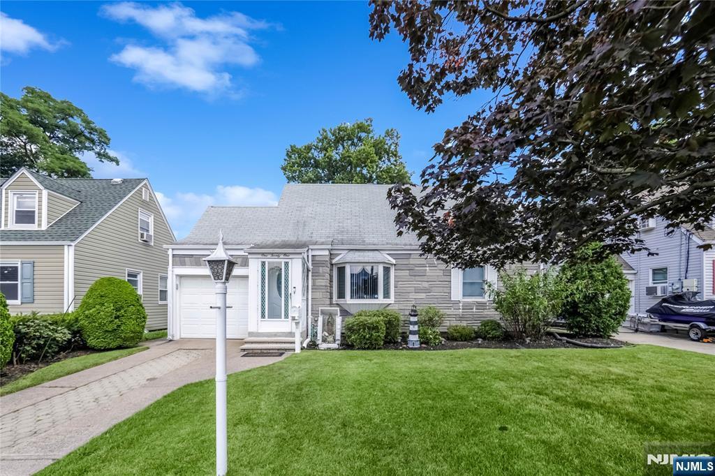 Property Photo:  121 Lincoln Avenue  NJ 07407 