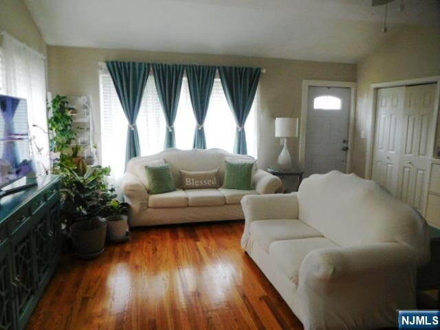 Property Photo:  227 Beechwood Avenue  NJ 07603 