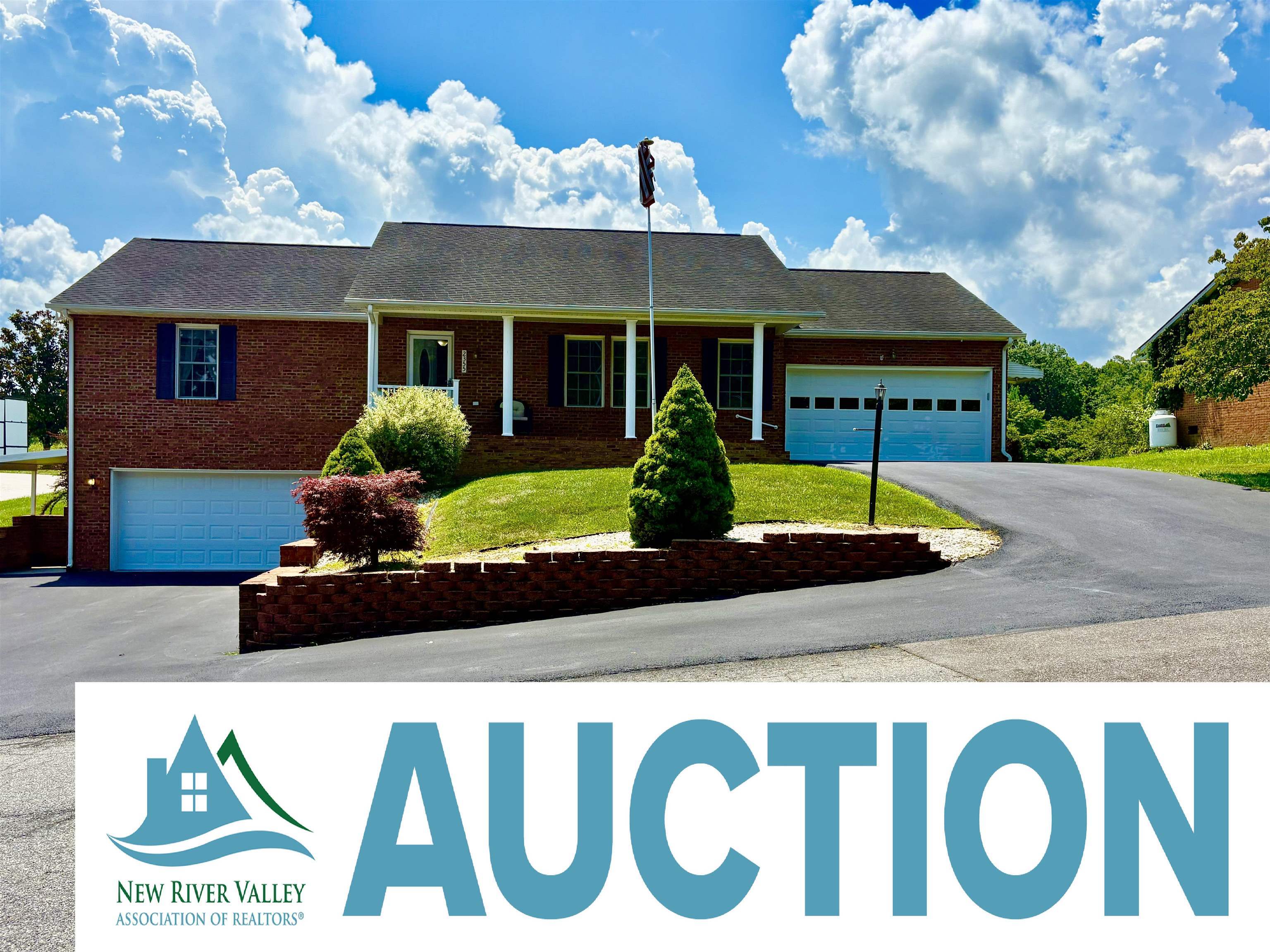 Property Photo: 2355 Giles Drive SE VA 24073