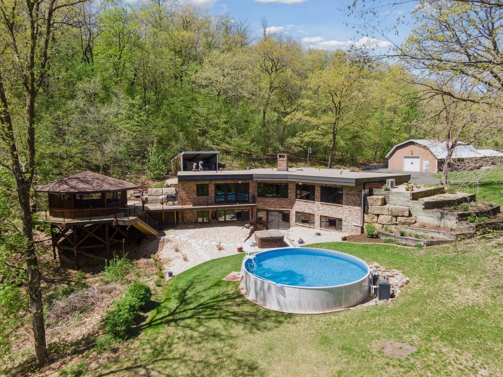 Property Photo:  214 Plainview Drive  WI 54022 