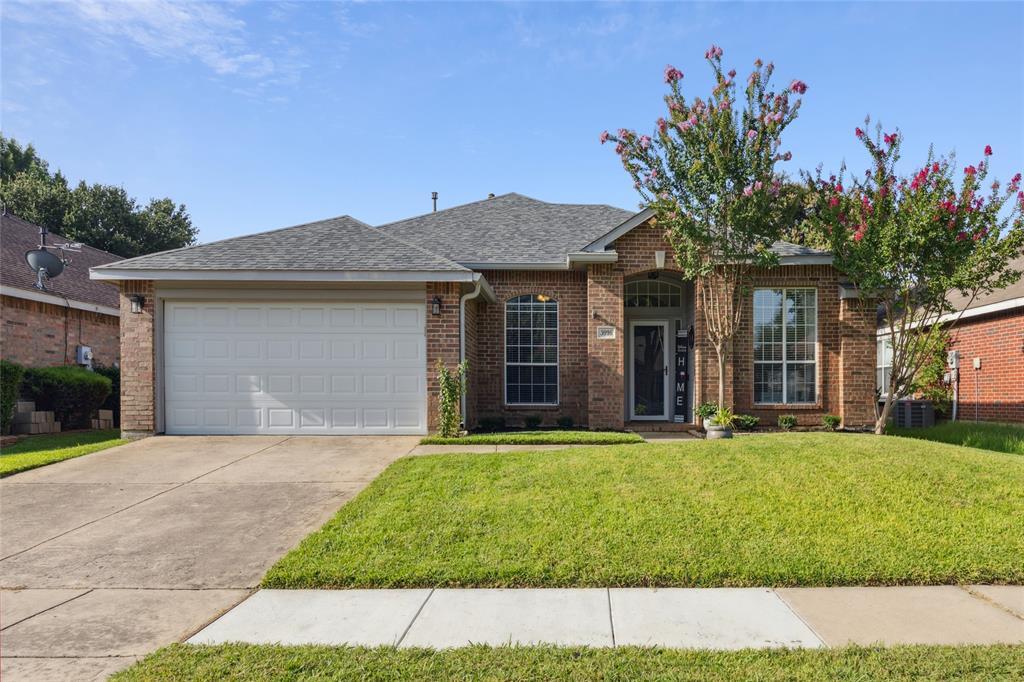 Property Photo:  3916 Larkspur Drive  TX 76137 