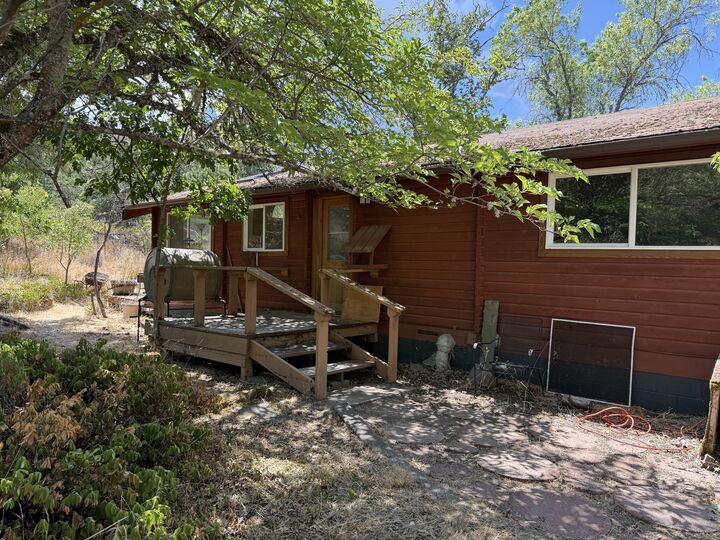 Property Photo: 18485 Williams Highway OR 97544