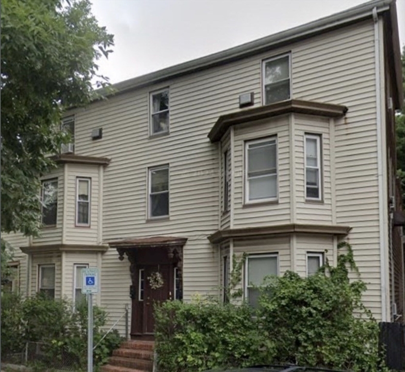 Property Photo:  253 Broadway 1  MA 02139 