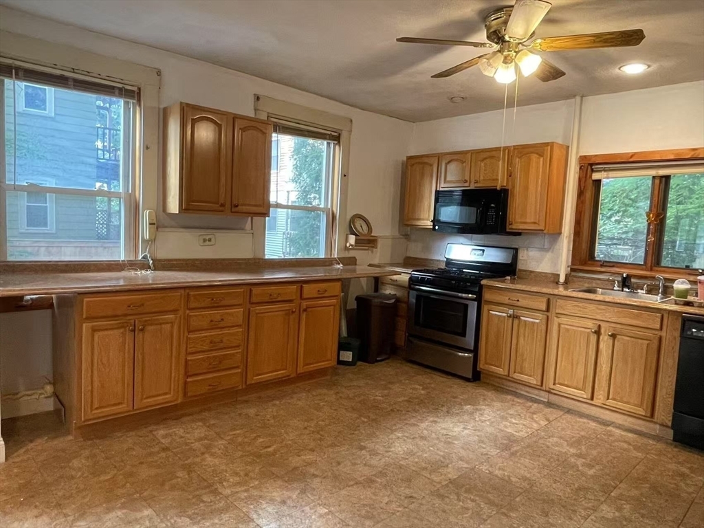 Property Photo: 251-253 Broadway 1 MA 02139