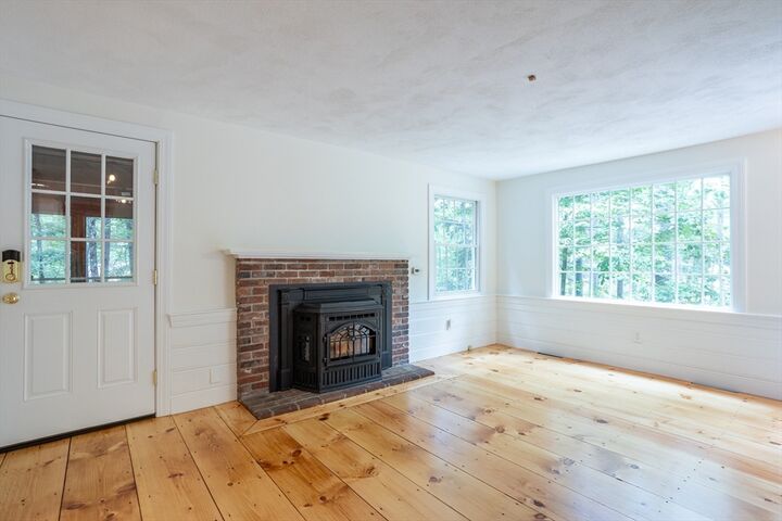 Property Photo:  58 Raddin Road  MA 01450 