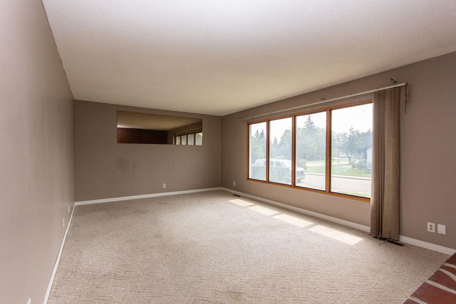 Property Photo:  17 Stirling Close  AB T4N 0A9 