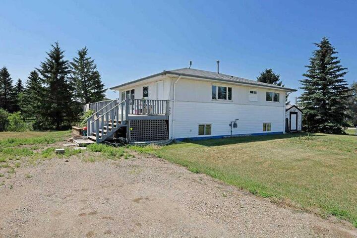 345 3 Street  Rolling Hills AB T0J 2S0 photo