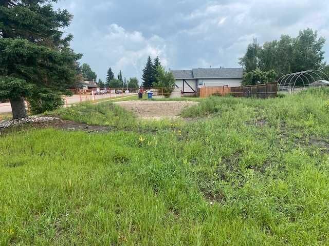 603 McCulloch Crescent — photo 1
