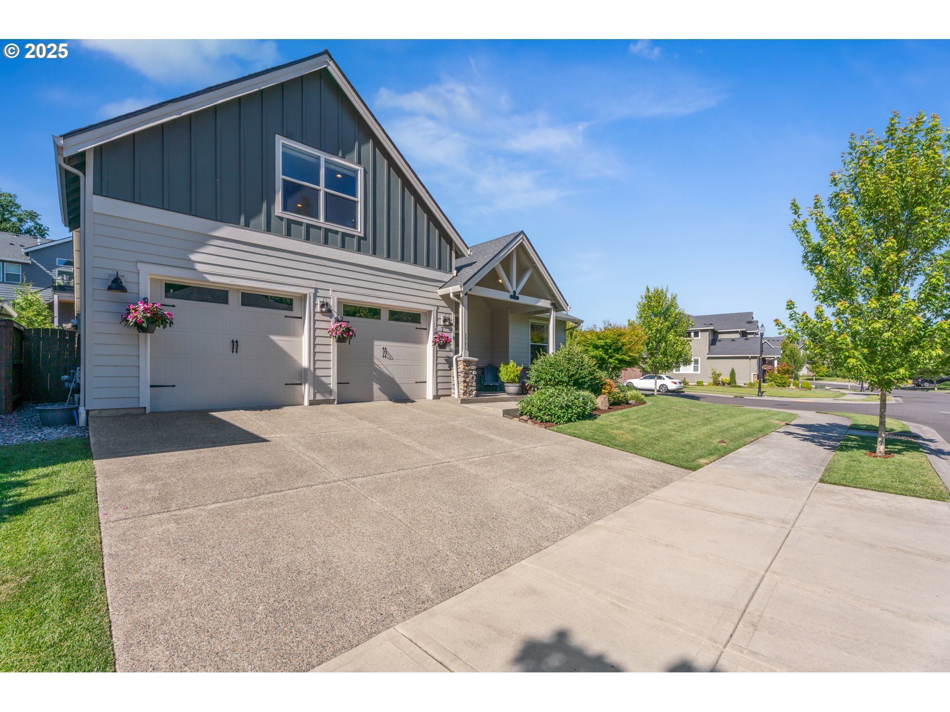 Property Photo:  1721 NE Pecan Ln  WA 98607 