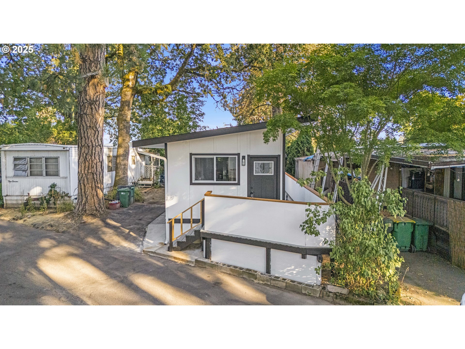 Property Photo: 13820 SW Electric St 105 OR 97005