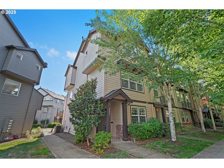 Property Photo: 3478 SE Northwood Way OR 97123