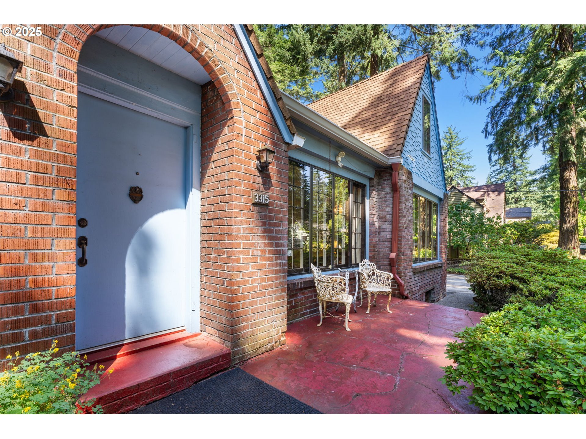 Property Photo:  3315 SE 118th Ave  OR 97266 