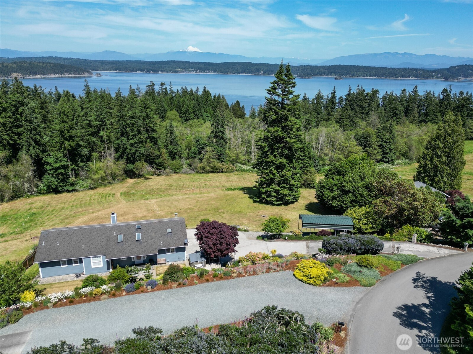 4515  Sunday Drive  Oak Harbor WA 98277 photo
