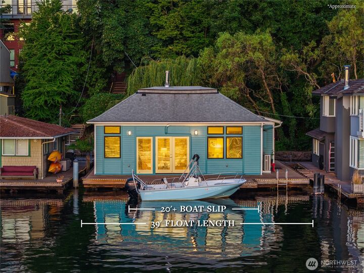 Property Photo: 3258 Portage Bay Place E WA 98102