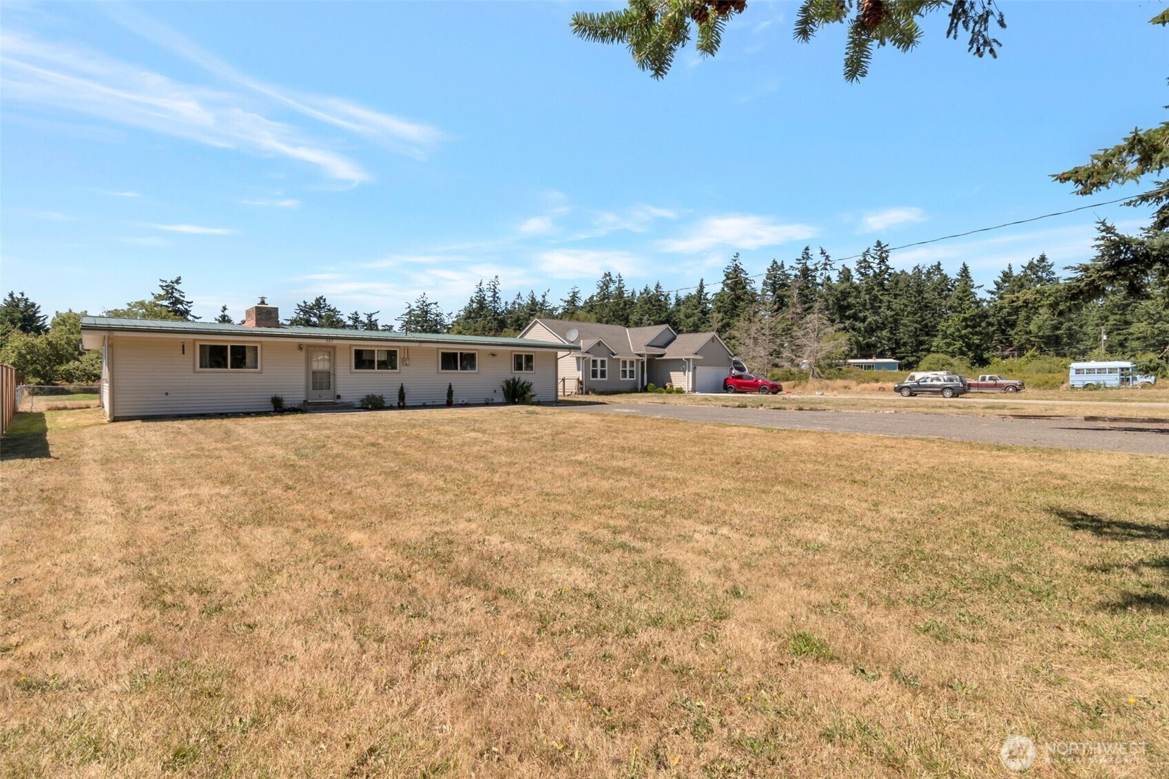 Property Photo:  967  Donald Avenue  WA 98277 